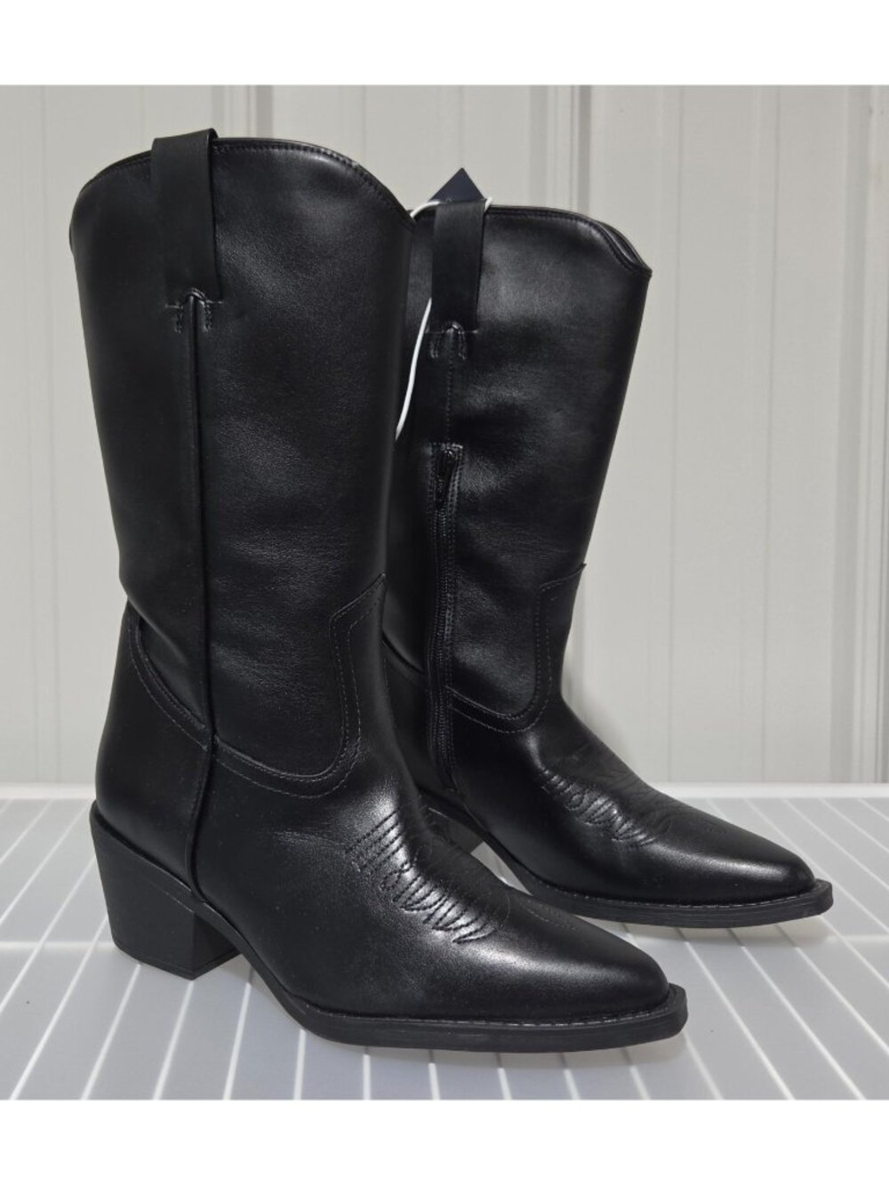 Universal Thread Reed Black Faux Leather Mid Calf Western Boots -- Women's 8